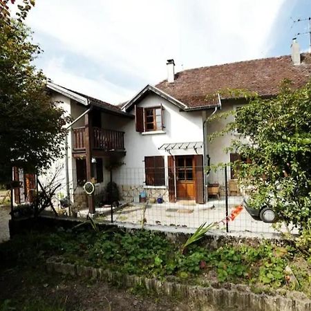 Chambre Dans Maison A La Campagne Pressins Exterior foto